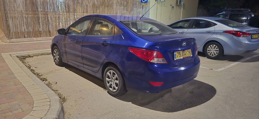 יונדאי אקסנט i25