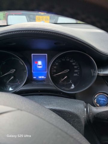 מודעת רכב טויוטה C-HR