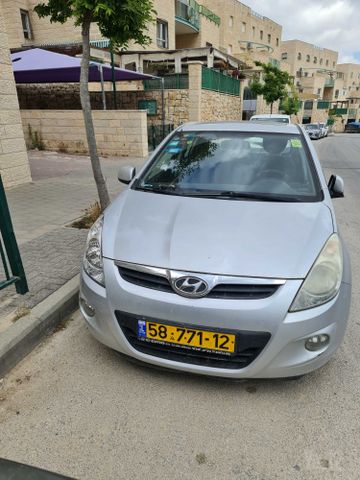 יונדאי i20