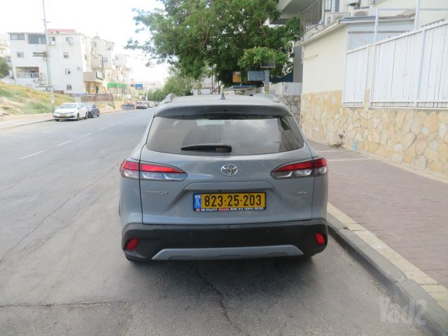 טויוטה קורולה קרוס