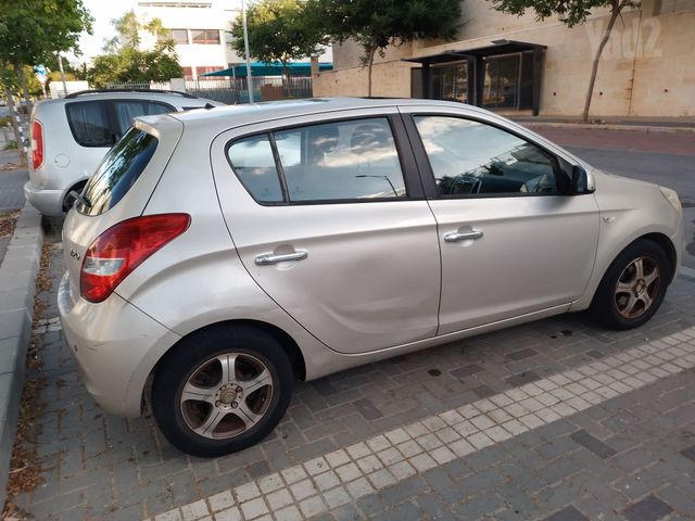 יונדאי i20