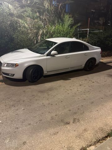 וולוו S80