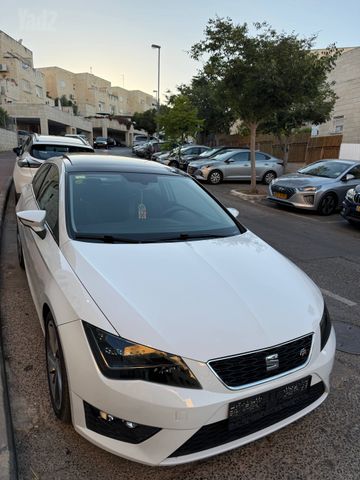 סיאט לאון