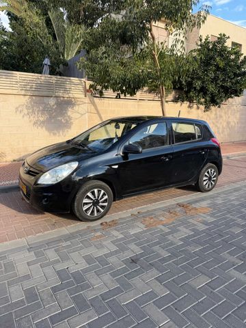 יונדאי i20