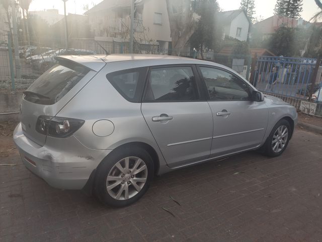 מאזדה 3