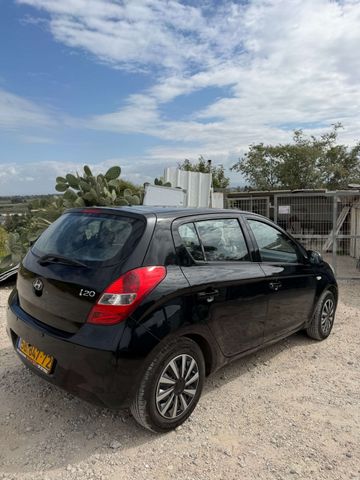 יונדאי i20