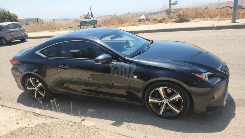 לקסוס RC