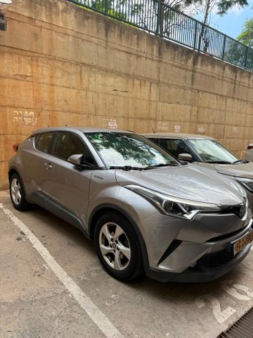 טויוטה C-HR