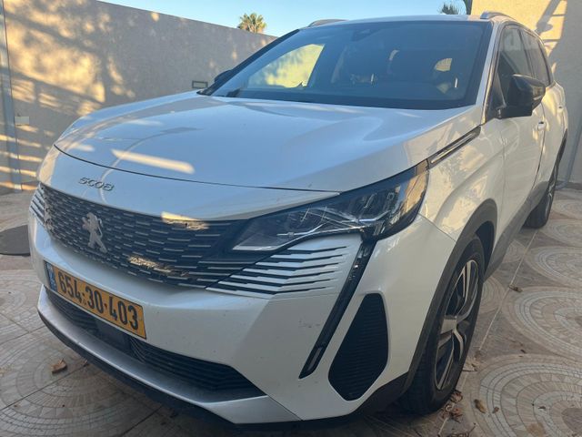 פיג'ו 5008