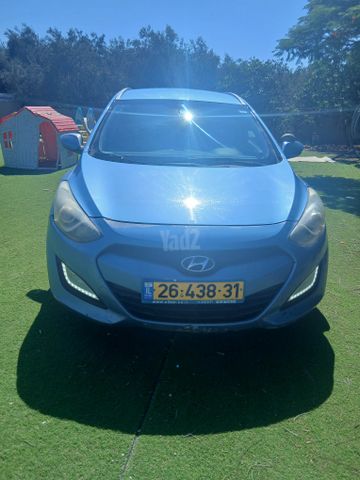 יונדאי i30