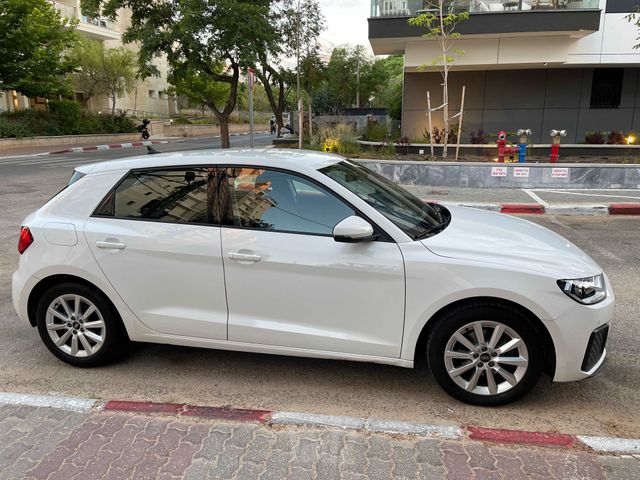 אאודי A1