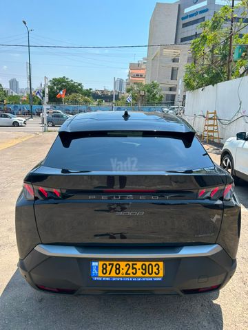 פיג'ו 3008