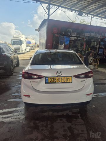 מאזדה 3