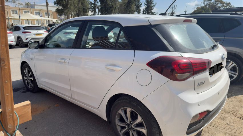 יונדאי i20