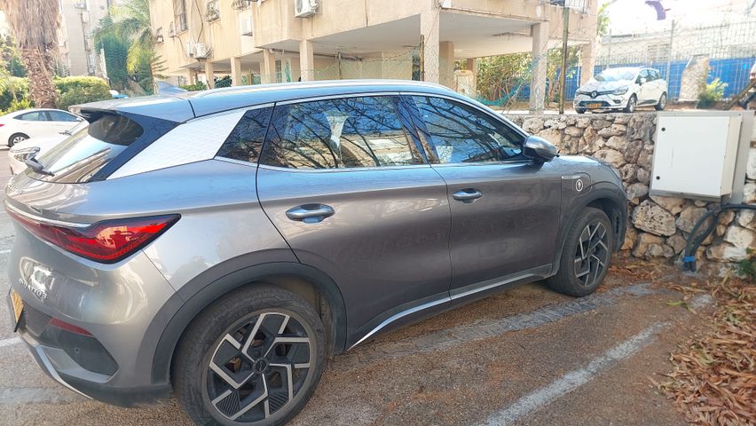 מודעת רכב בי.ווי.די אטו 3