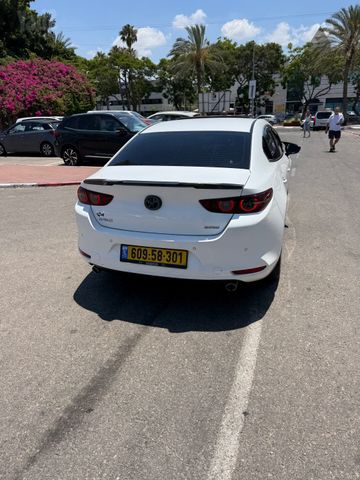 מאזדה 3
