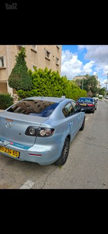 מאזדה 3
