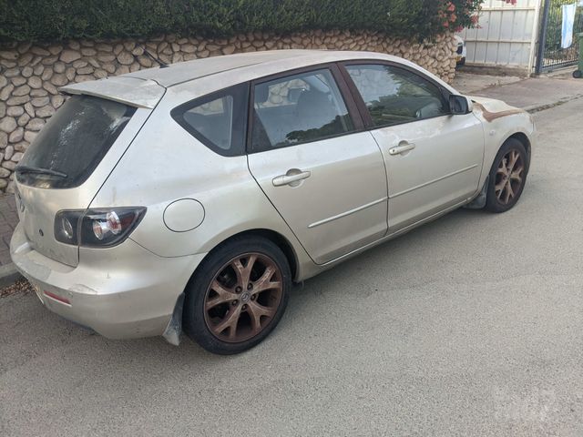 מאזדה 3