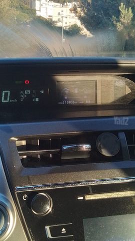 מודעת רכב טויוטה פריוס פלוס