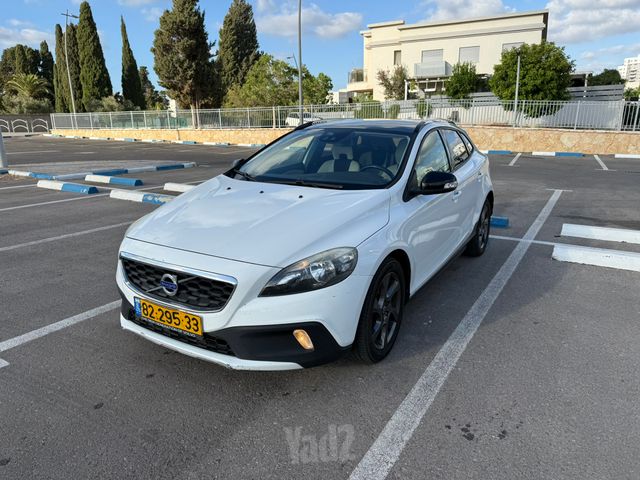 מודעת רכב וולוו V40