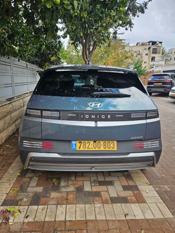 יונדאי איוניק 5