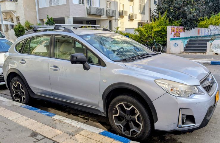 מודעת רכב סובארו XV