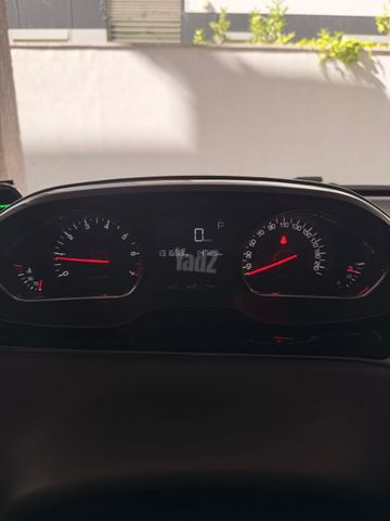 פיג'ו 208