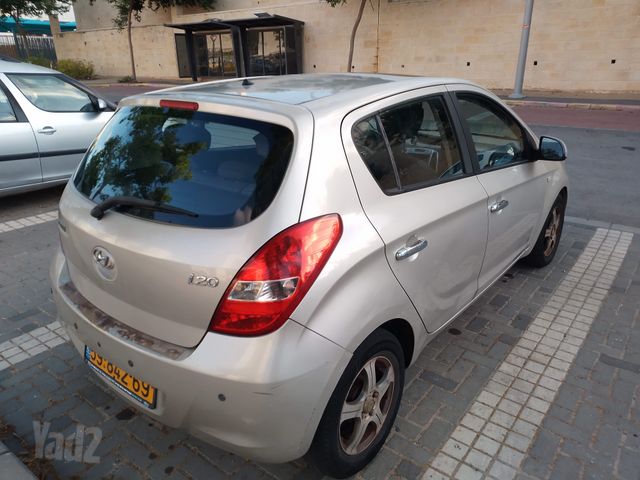 יונדאי i20