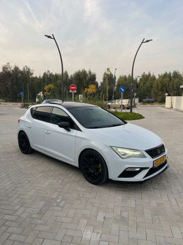סיאט לאון