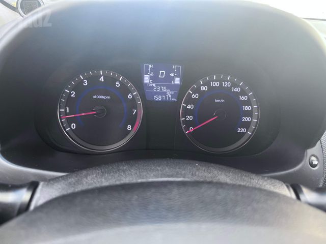 יונדאי אקסנט i25