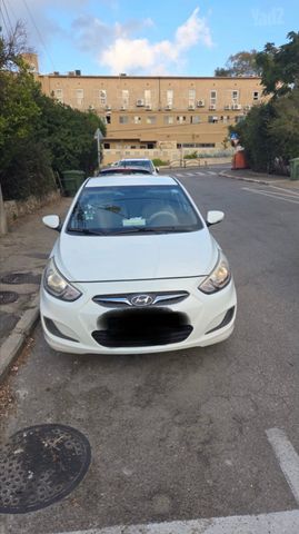 יונדאי אקסנט i25
