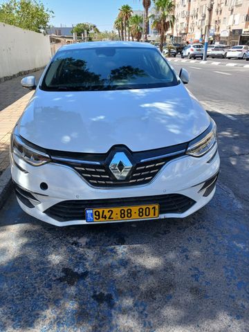 רנו מגאן