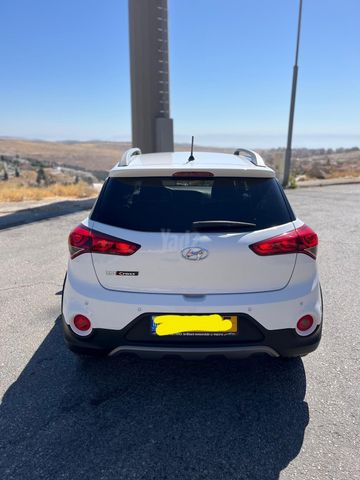 יונדאי I20 קרוס