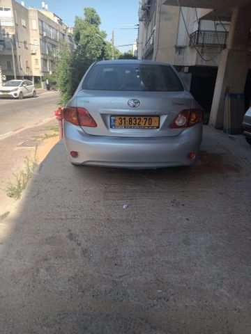 טויוטה קורולה