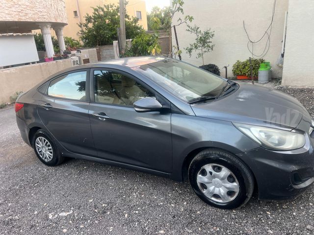 יונדאי אקסנט i25
