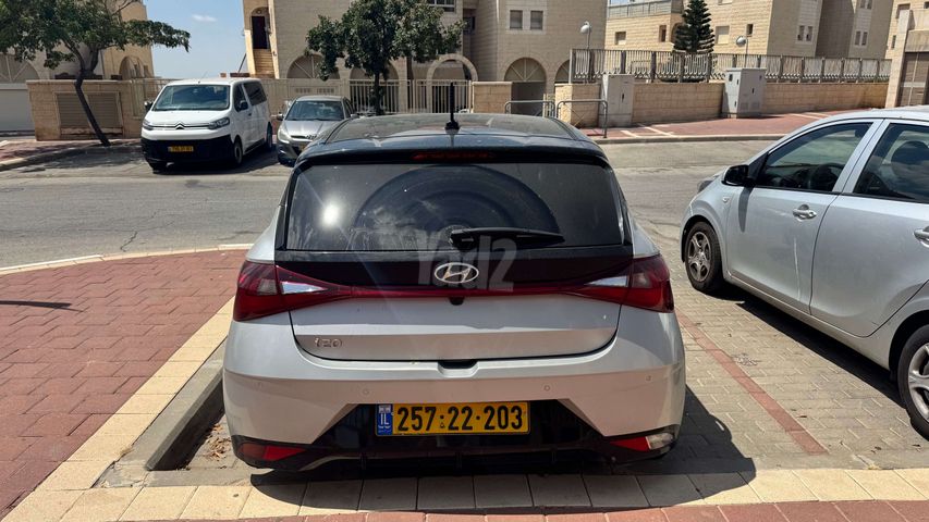 יונדאי i20