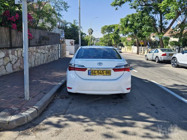טויוטה קורולה