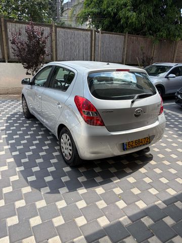 יונדאי i20