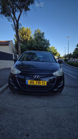 יונדאי i20