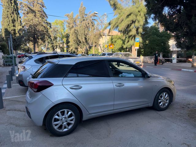 מודעת רכב יונדאי i20