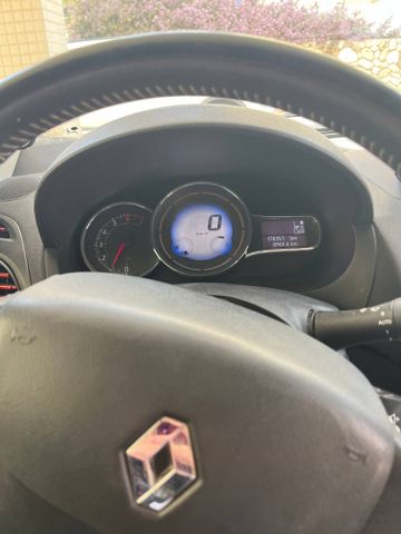 רנו פלואנס