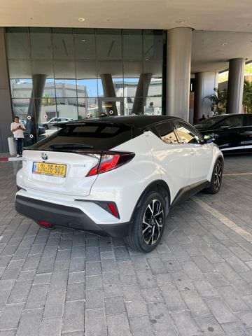 טויוטה C-HR