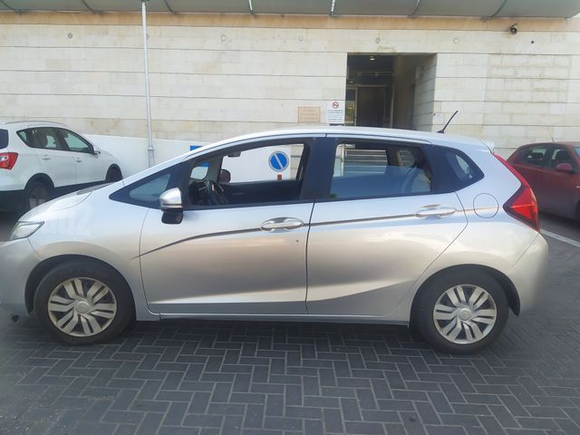 מודעת רכב הונדה ג'אז