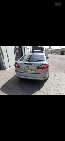 פורד מונדאו