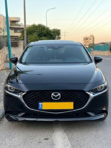 מודעת רכב מאזדה 3