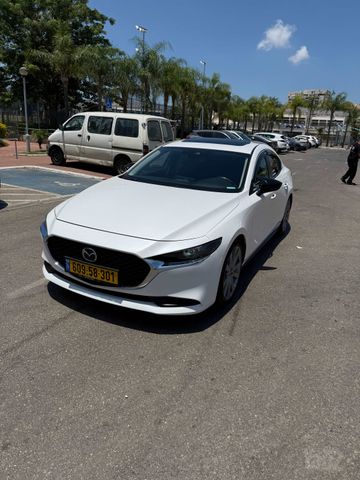 מאזדה 3