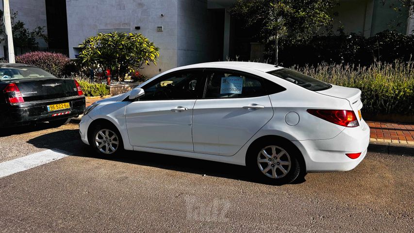 יונדאי אקסנט i25