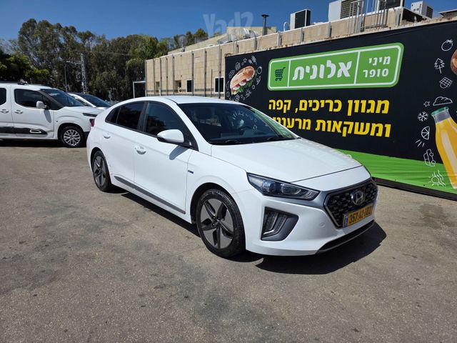 יונדאי איוניק
