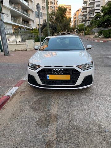 מודעת רכב אאודי A1