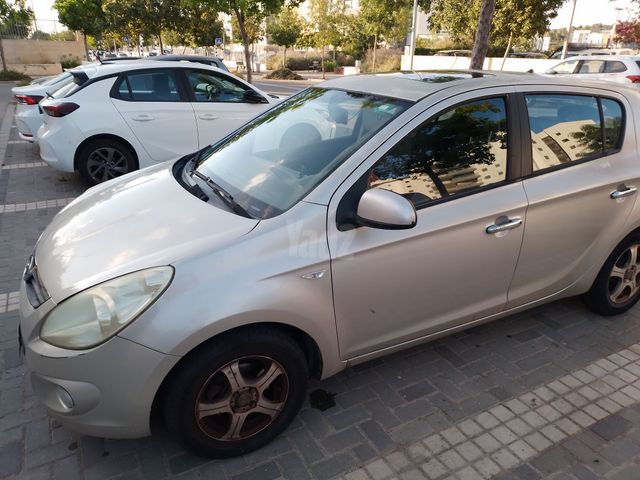 יונדאי i20